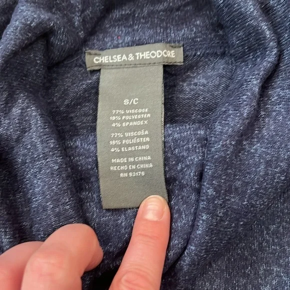 GUC! Chelsea & Theodore Sweater. Blue. SZ S - Picture 4 of 5